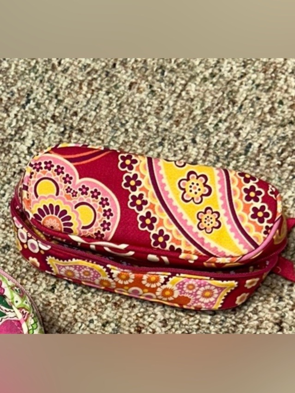 Vintage Vera Bradley sunglasses case smoke free.